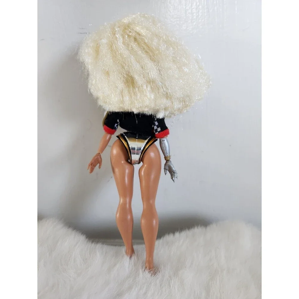 LOL Surprise OMG Remix Rock Fame Queen 9